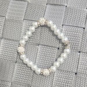 Elegant Pearl Beaded Bracelet